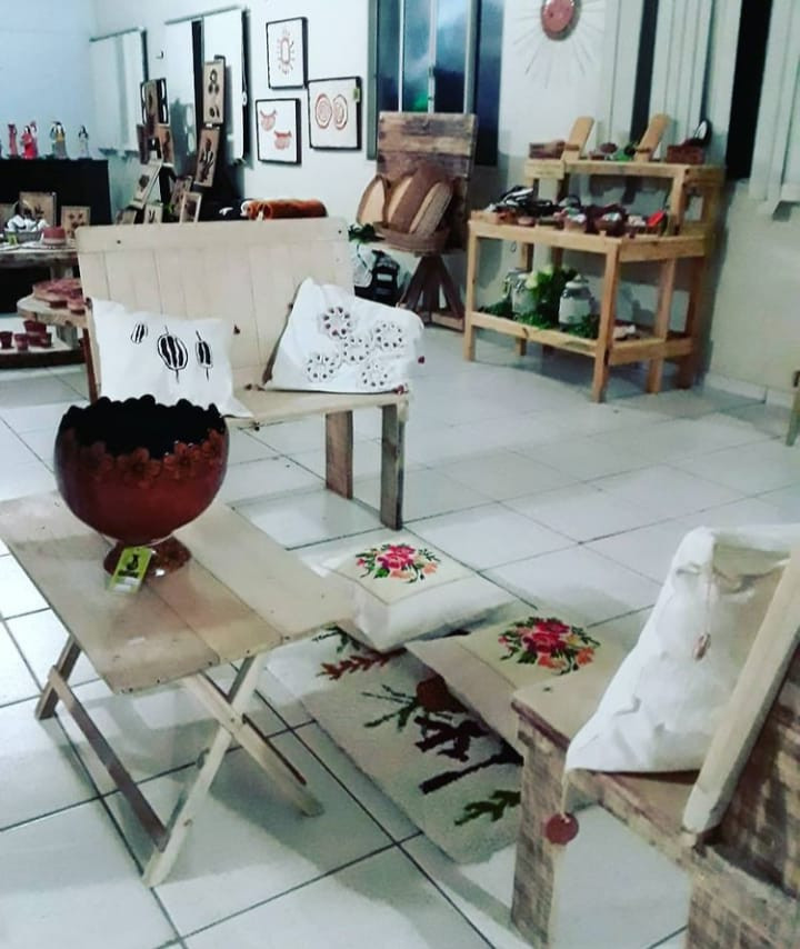 Associa&ccedil;&atilde;o das Mulheres Artes&atilde;s e Empreendedoras de Lajeado (AMAE)