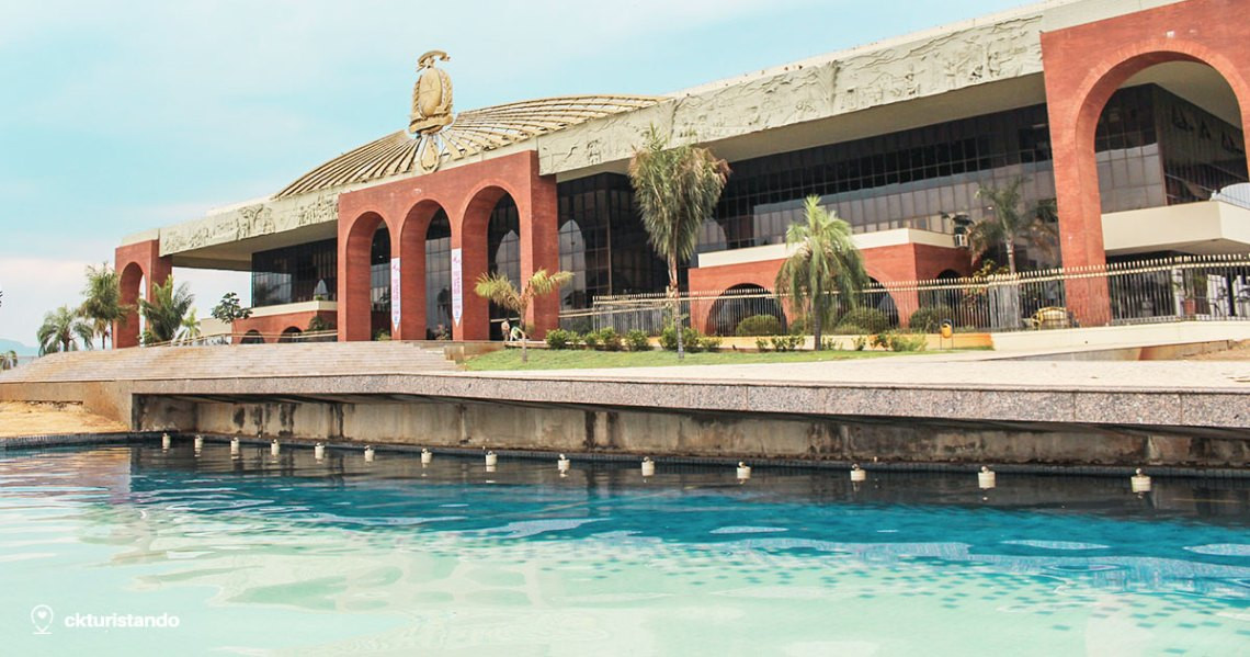 Praça dos Girassóis 