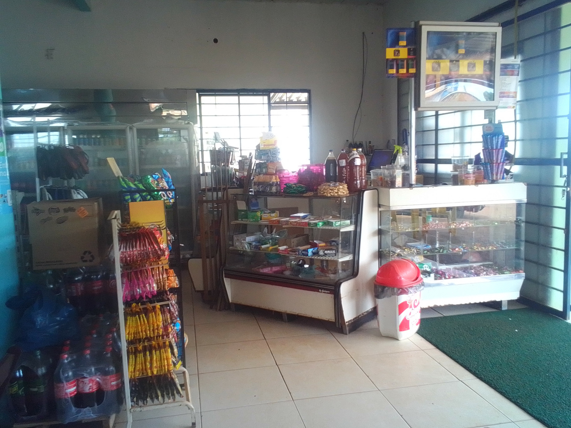 Moura Conveniência e Restaurante