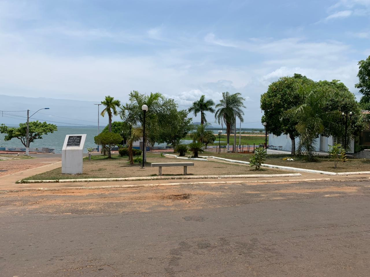 Praça João de Deus Mendes Rocha