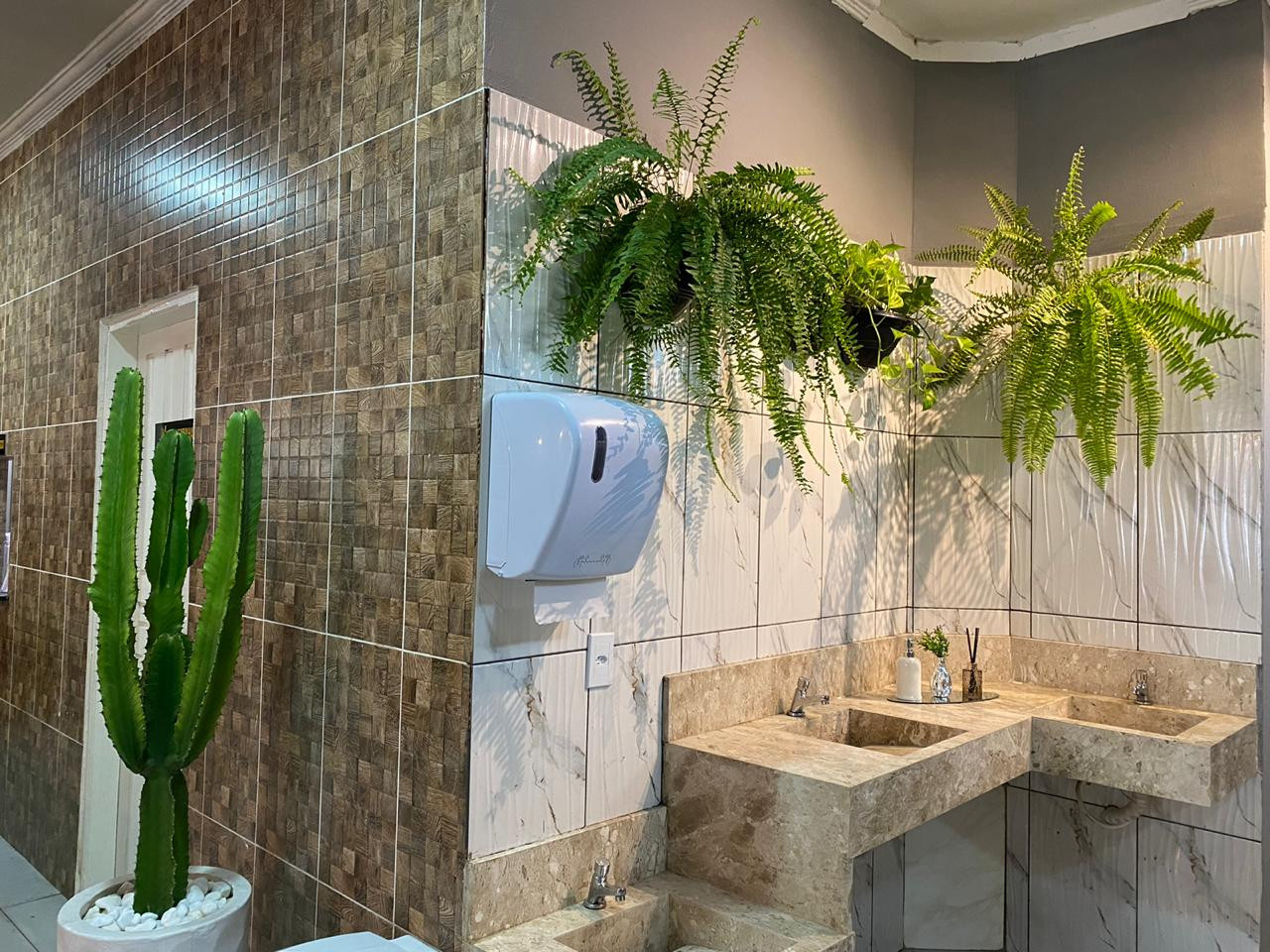 MANGATA BAR E RESTAURANTE