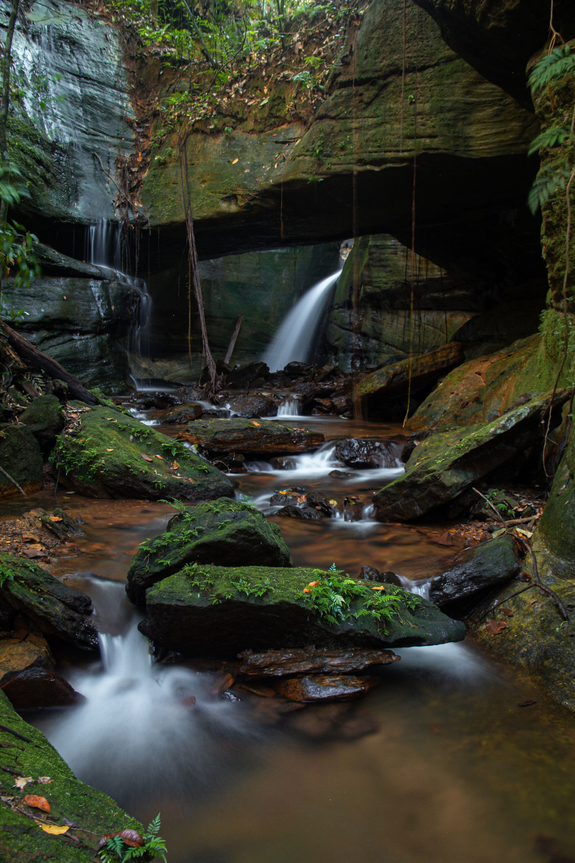 Cachoeira do Kael- Gruta