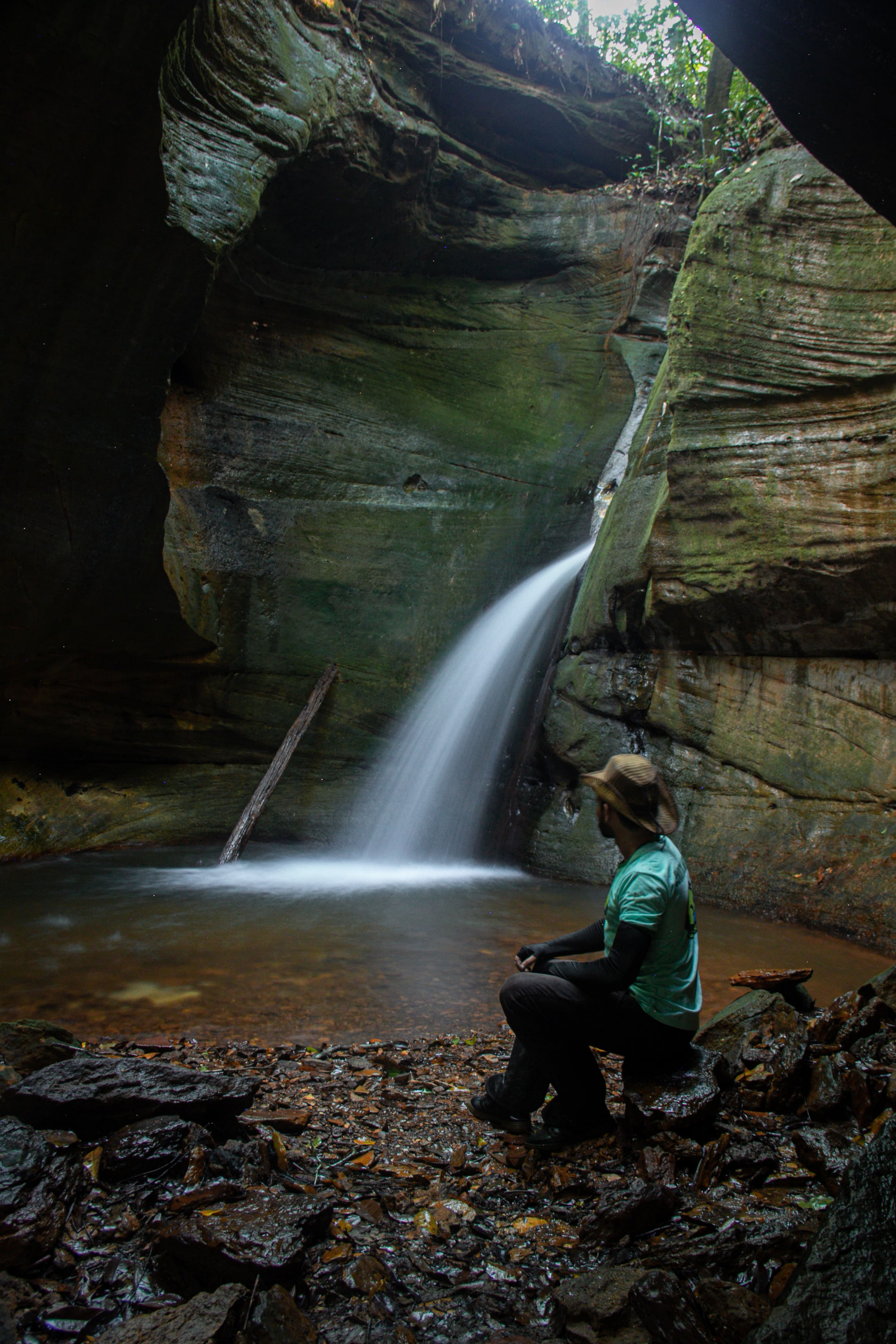 Cachoeira do Kael- Gruta