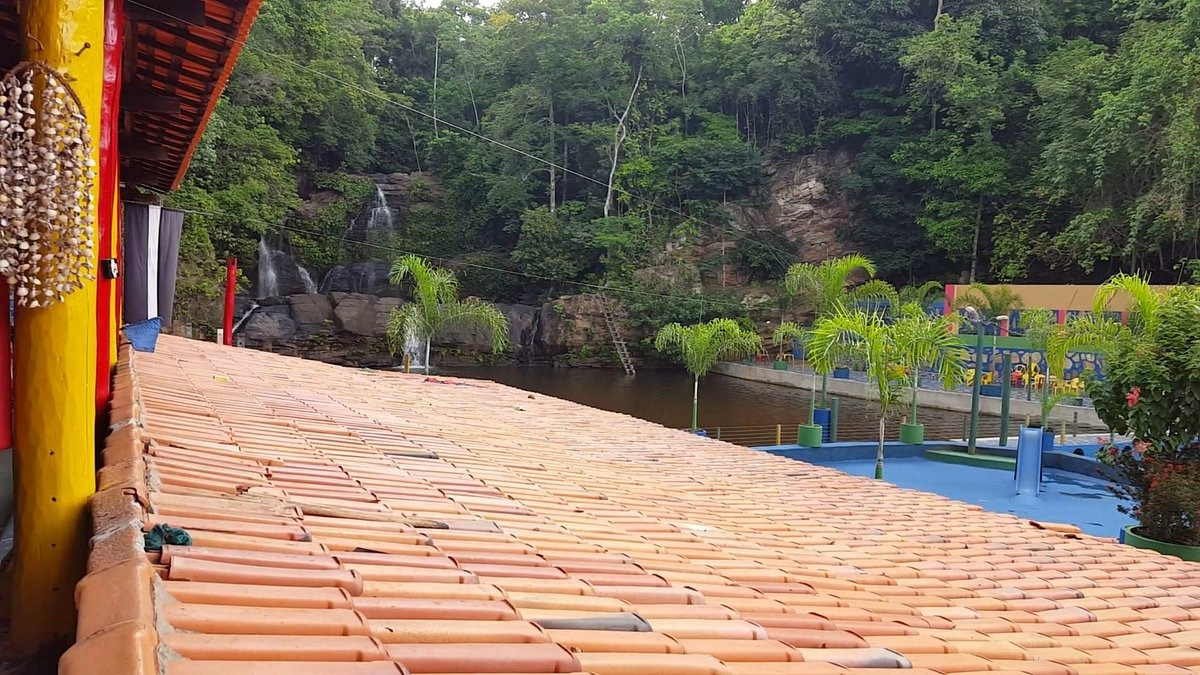 CACHOEIRINHA VEU DE NOIVA  