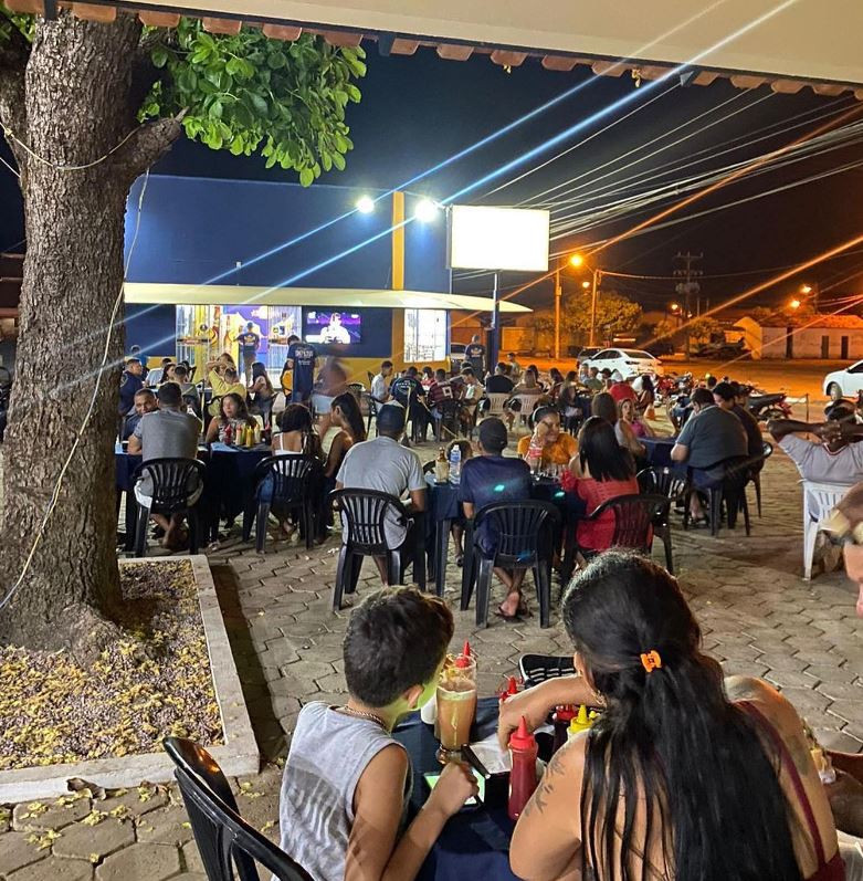 Imperio lanches e pesticaria 