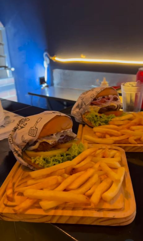 Imperio lanches e pesticaria 