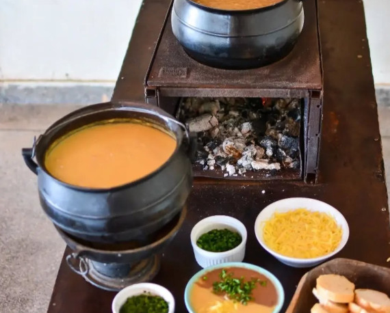 Caldos e Caldos Serra Linda 