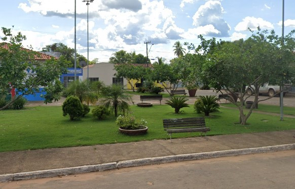 PRAÇA VALPERINO GOMES